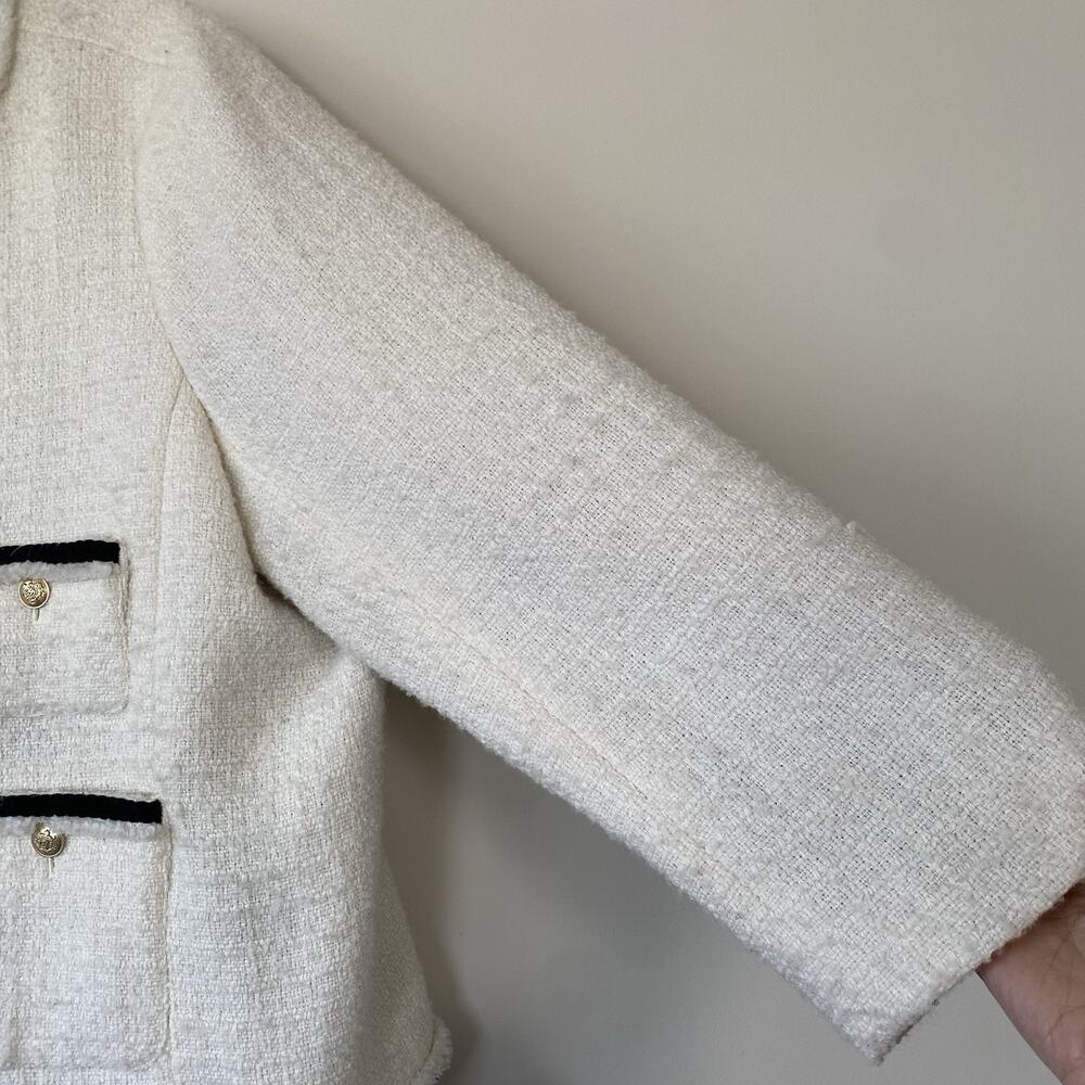 J.Crew Frances Lady Jacket in Ivory Tweed with Black Trim Gold Buttons SZ 22 - Picture 6 of 14